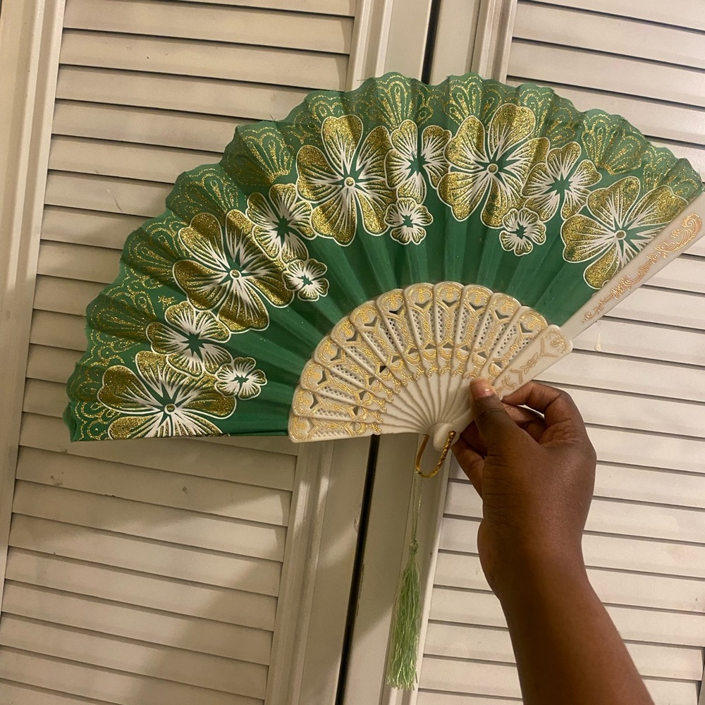 Elegant Green and Gold Floral Hand Fan